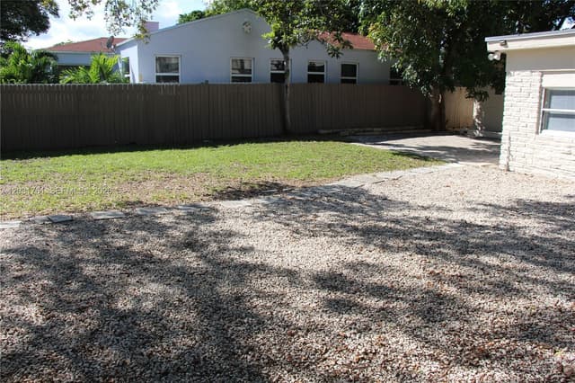 225 NW 59th St, Miami FL 33127 - Miami, FL - Photo 4