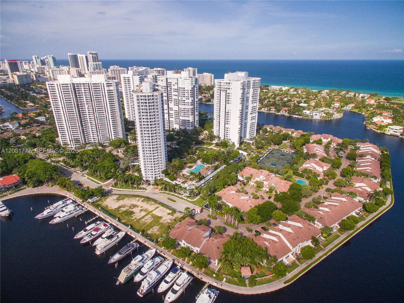 21200 NE Point Pl # 1404, Aventura FL 33180