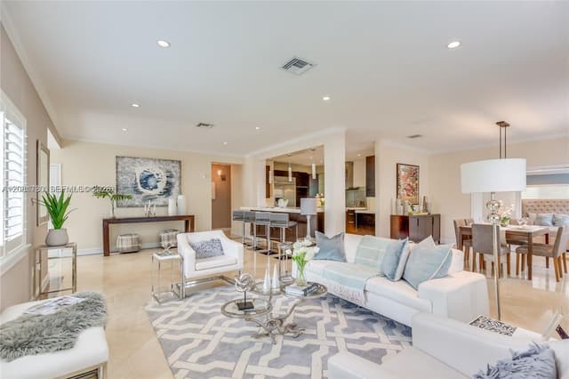 4323 N Bay Rd, Miami Beach FL 33140 - Miami Beach, FL - Photo 6