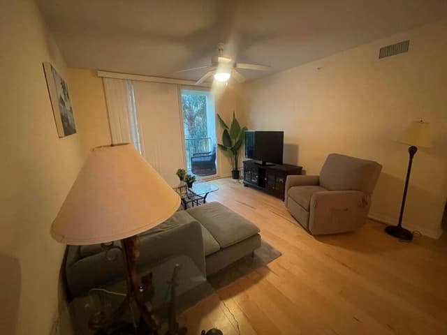 712 VILLA Circle, Boynton Beach FL 33435 - Boynton Beach, FL - Photo 2