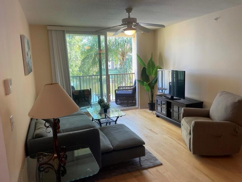 712 VILLA Circle, Boynton Beach FL 33435 - Boynton Beach, FL - Photo 1