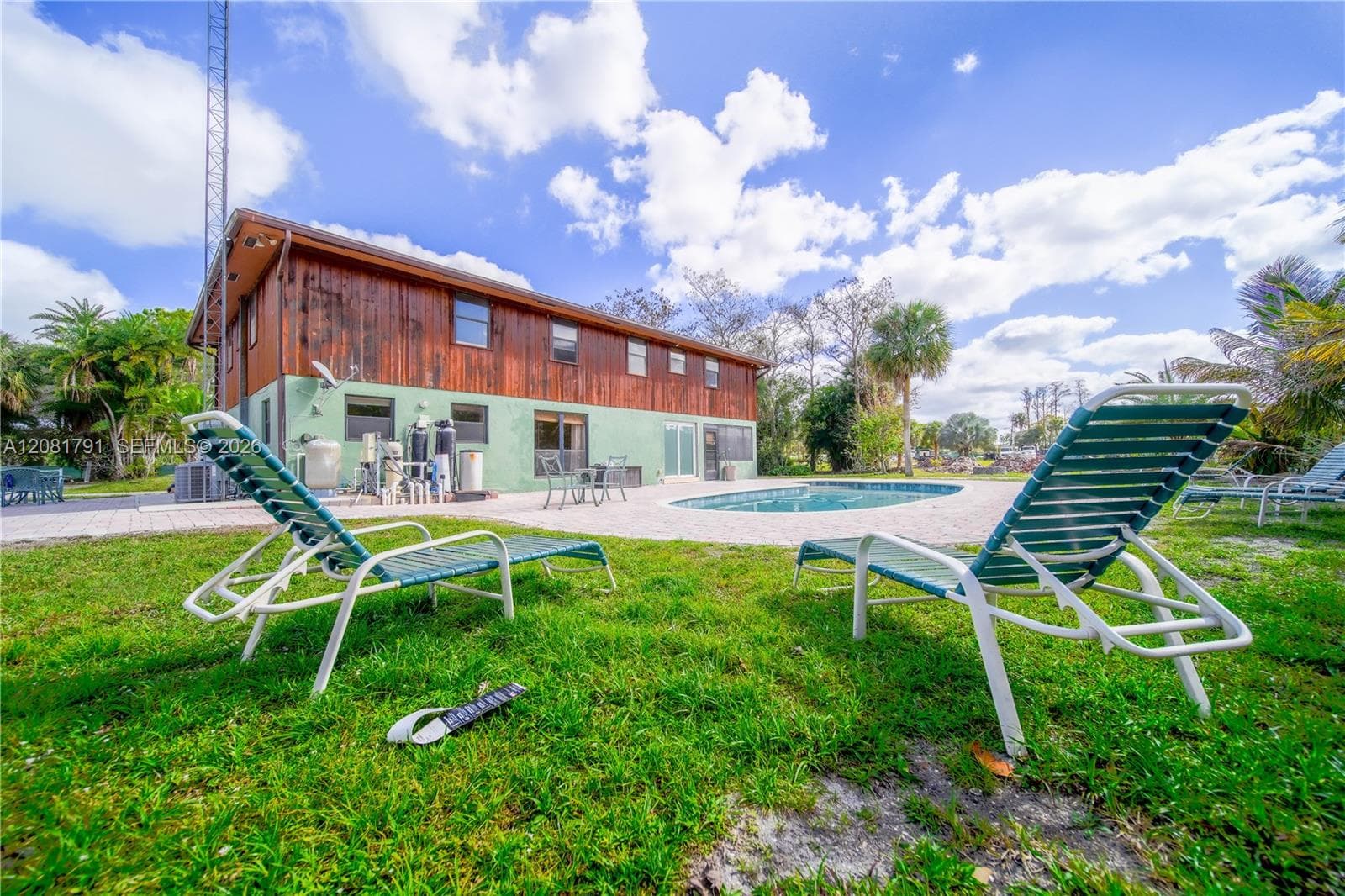 576 Marshall Rd, West Palm Beach FL 33413
