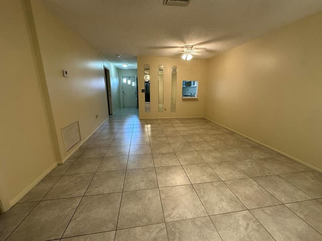 5725 FERNLEY Drive E # 47, West Palm Beach FL 33415 - West Palm Beach, FL - Photo 3