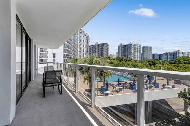 3701 N COUNTRY CLUB Drive # 404, Aventura FL 33180 - Aventura, FL - Photo 2