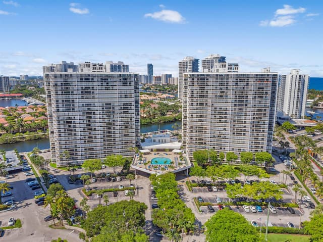 3701 N COUNTRY CLUB Drive # 404, Aventura FL 33180 - Aventura, FL - Photo 7