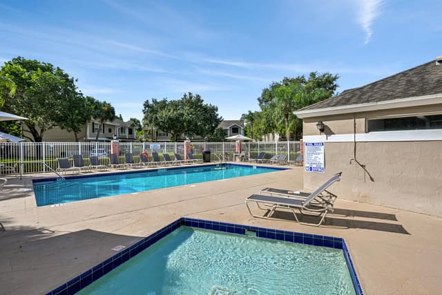 12152 NW 36th Place, Sunrise FL 33323 - Sunrise, FL - Photo 3