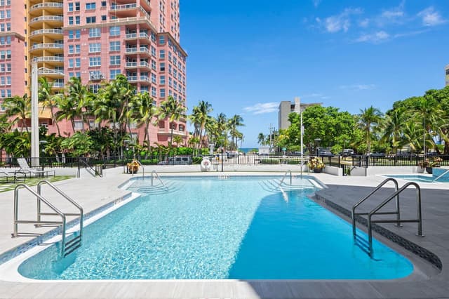 2029 N OCEAN Boulevard # 403, Fort Lauderdale FL 33305 - Fort Lauderdale, FL - Photo 2