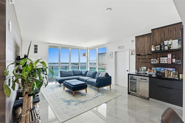 950 Brickell Bay Dr # 3111, Miami FL 33131 - Miami, FL - Photo 4