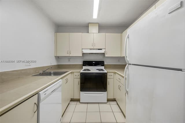 8421 SW 209th St # 8421, Cutler Bay FL 33189 - Cutler Bay, FL - Photo 5