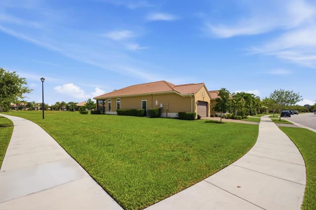 11947 Haga Run, Parkland FL 33076 - Parkland, FL - Photo 3