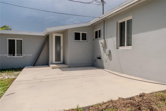 726 56th St, West Palm Beach FL 33407 - West Palm Beach, FL - Photo 3