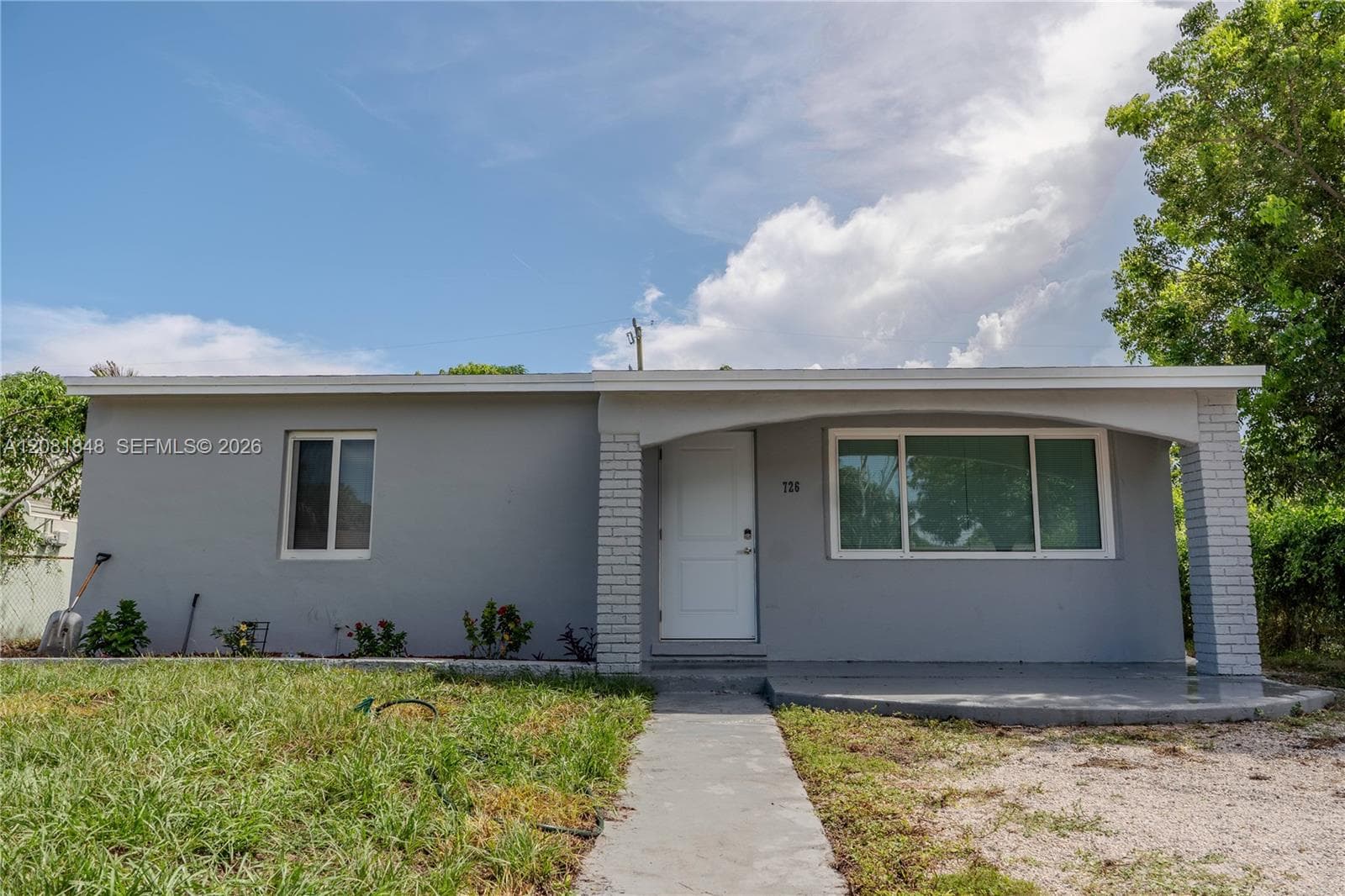 726 56th St, West Palm Beach FL 33407 - West Palm Beach, FL - Photo 1