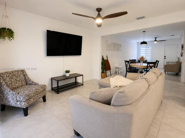 489 NE 4th St, Florida City FL 33034 - Florida City, FL - Photo 6