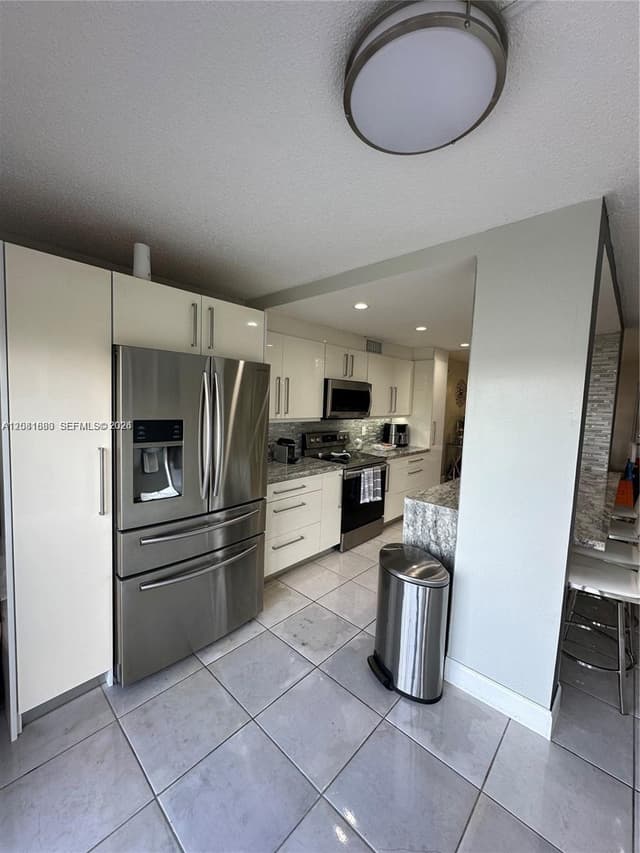 9410 W Flagler St # 410, Miami FL 33174 - Miami, FL - Photo 7