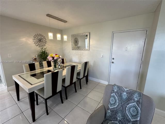 9410 W Flagler St # 410, Miami FL 33174 - Miami, FL - Photo 4