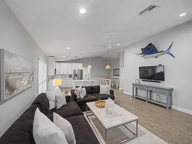 17700 Cornelia Avenue, Jupiter FL 33458 - Jupiter, FL - Photo 7
