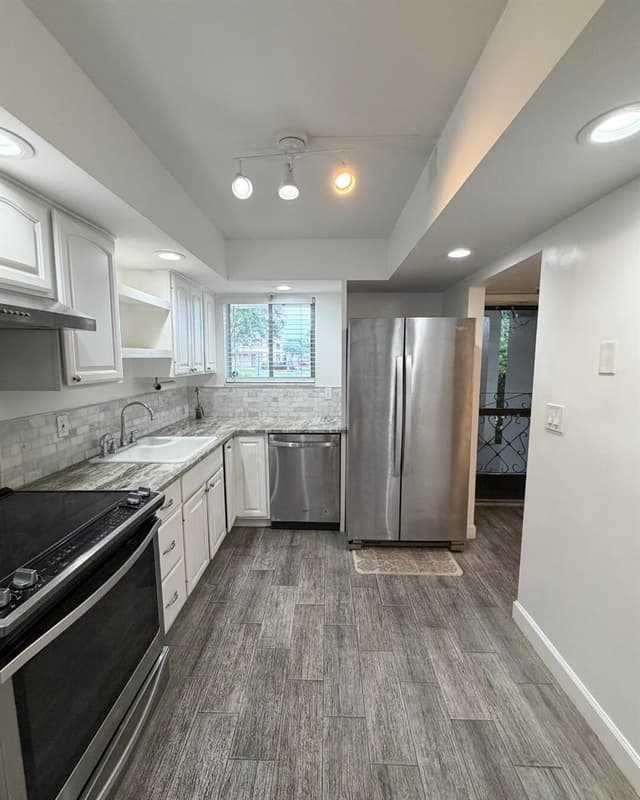 3186 VIA POINCIANA # 115, Lake Worth FL 33467 - Lake Worth, FL - Photo 5