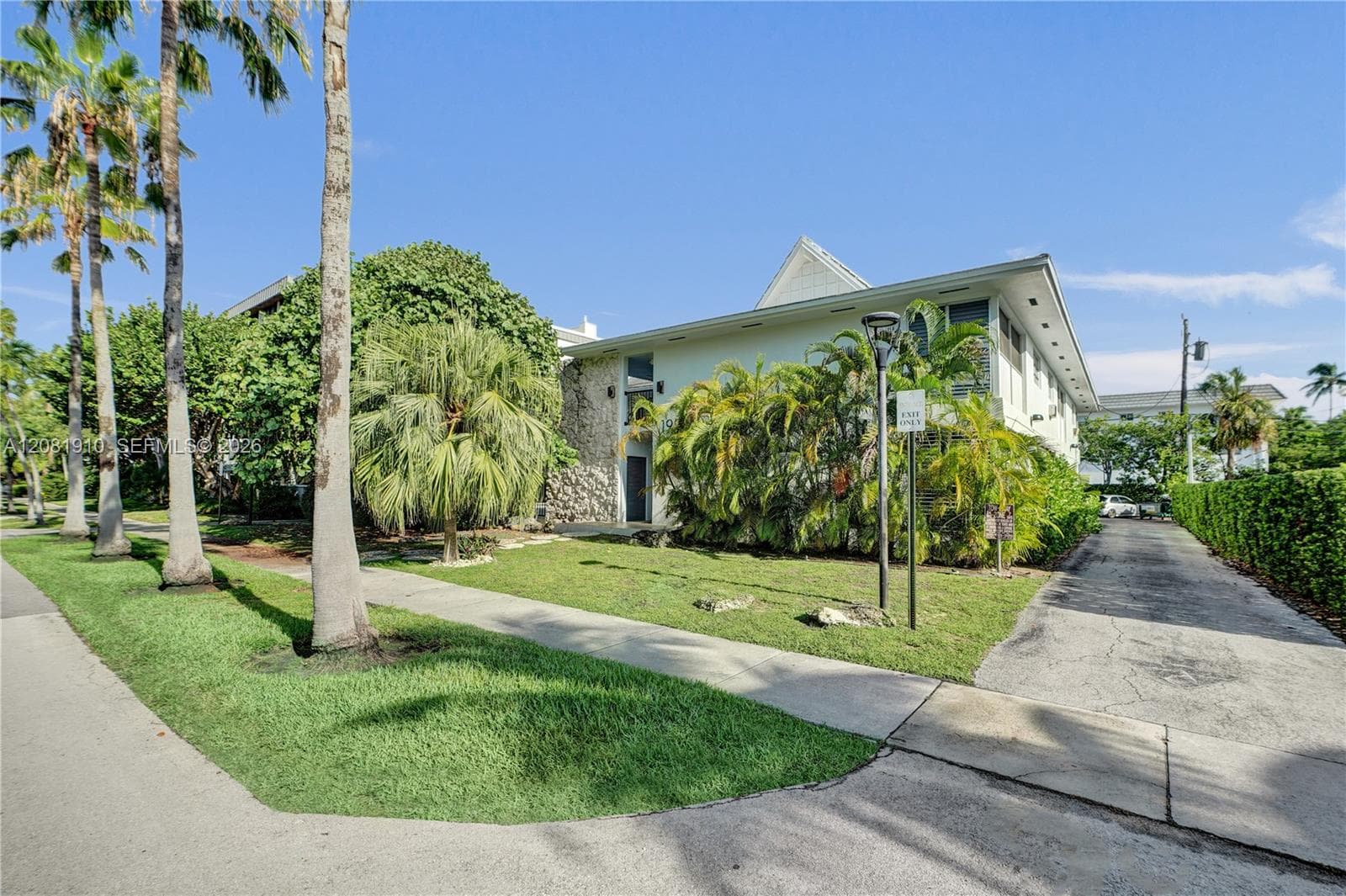 195 Sunrise Dr # 7, Key Biscayne FL 33149