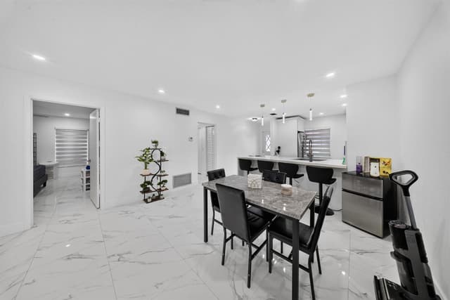 265 CAPE COD Circle, Lake Worth FL 33467 - Lake Worth, FL - Photo 6