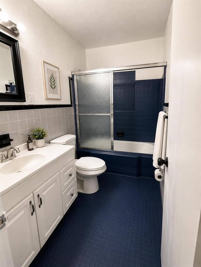 204 SW 7th Ave, Hallandale Beach FL 33009 - Hallandale Beach, FL - Photo 7