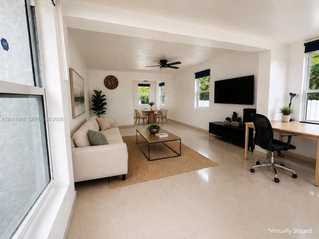 204 SW 7th Ave, Hallandale Beach FL 33009 - Hallandale Beach, FL - Photo 4