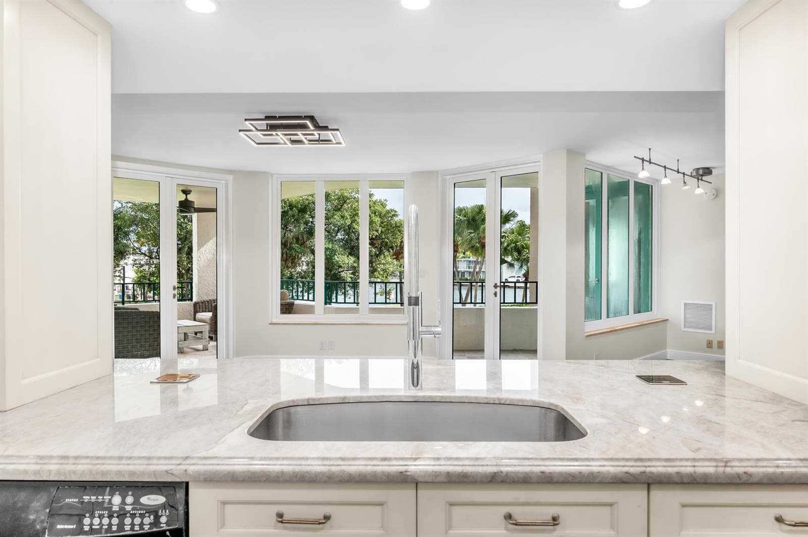 100 SE 5TH Avenue # 202, Boca Raton FL 33432 - Boca Raton, FL - Photo 1
