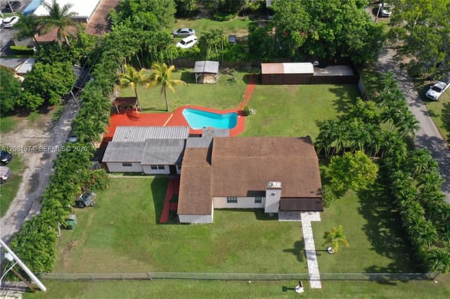 141 NE 14th St, Homestead FL 33030 - Homestead, FL - Photo 3