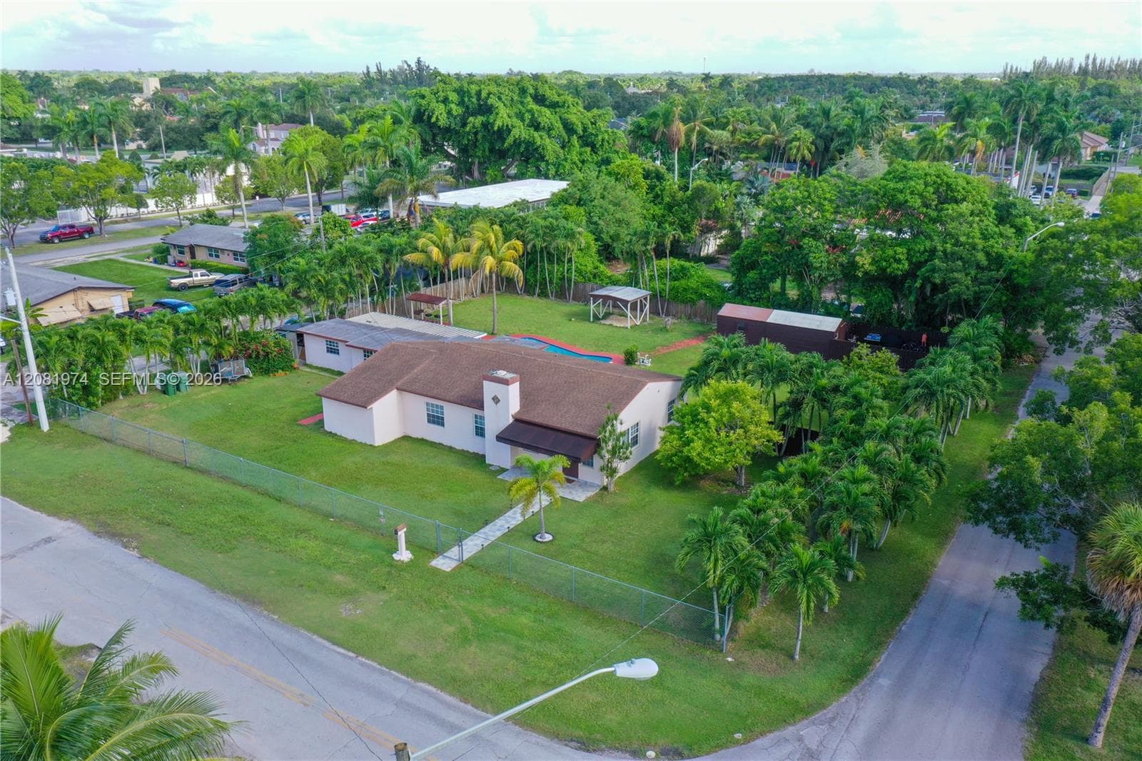 141 NE 14th St, Homestead FL 33030 - Homestead, FL - Photo 1