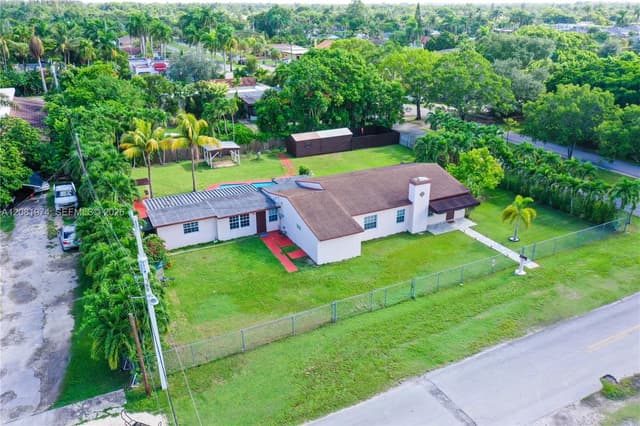 141 NE 14th St, Homestead FL 33030 - Homestead, FL - Photo 5