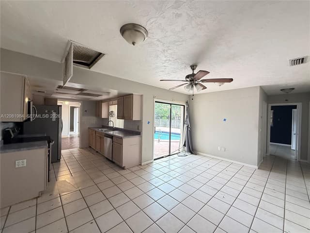 2931 S Seacrest Blvd, Boynton Beach FL 33435 - Boynton Beach, FL - Photo 2