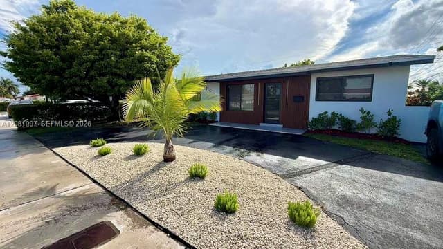 3210 SW 94th Ct, Miami FL 33165 - Miami, FL - Photo 2