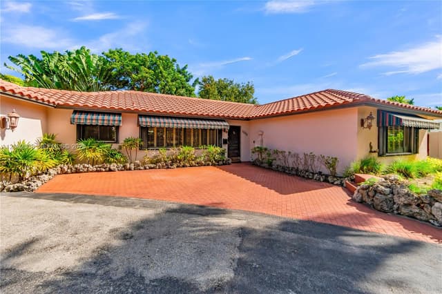 2533 NE 35th Dr, Fort Lauderdale FL 33308 - Fort Lauderdale, FL - Photo 3