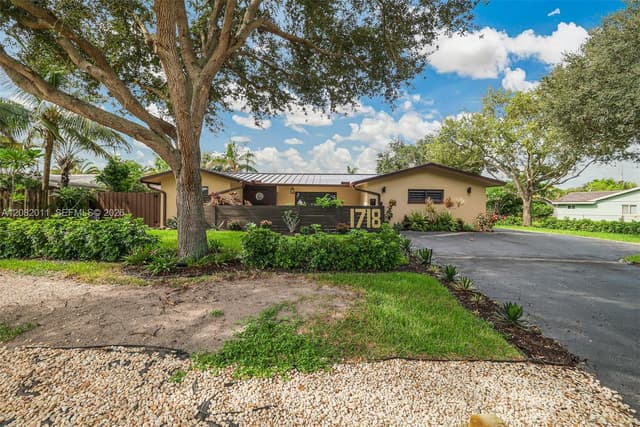 1718 NE 58th St, Fort Lauderdale FL 33334 - Fort Lauderdale, FL - Photo 2