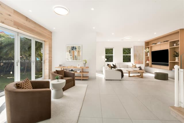 2181 N Bay Rd, Miami Beach FL 33140 - Miami Beach, FL - Photo 2