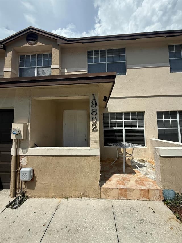 19802 NW 33rd Court, Miami Gardens FL 33056 - Miami Gardens, FL - Photo 2