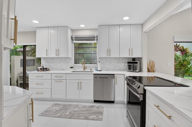 21695 N ARRIBA REAL # 24A, Boca Raton FL 33433 - Boca Raton, FL - Photo 3