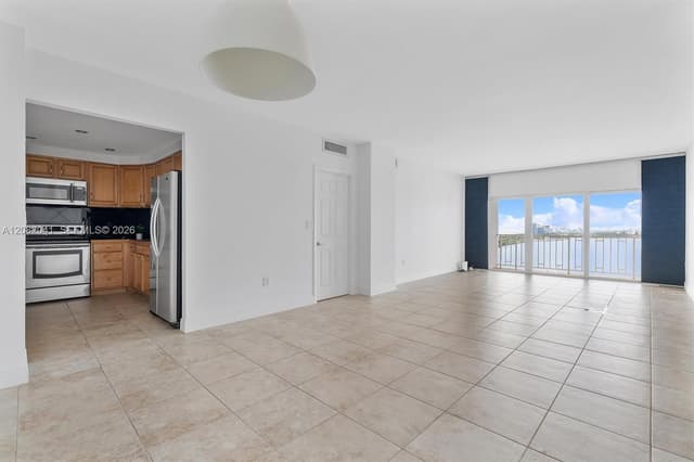 500 Bayview Dr # 1920, Sunny Isles Beach FL 33160 - Sunny Isles Beach, FL - Photo 6
