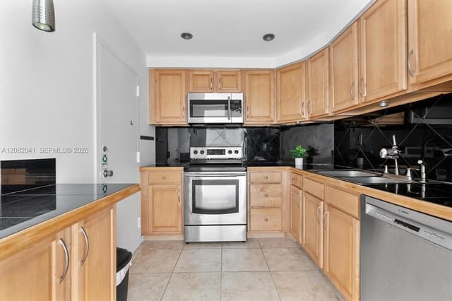 500 Bayview Dr # 1920, Sunny Isles Beach FL 33160 - Sunny Isles Beach, FL - Photo 7