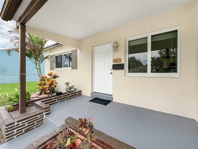 2728 Dewey St, Hollywood FL 33020 - Hollywood, FL - Photo 3