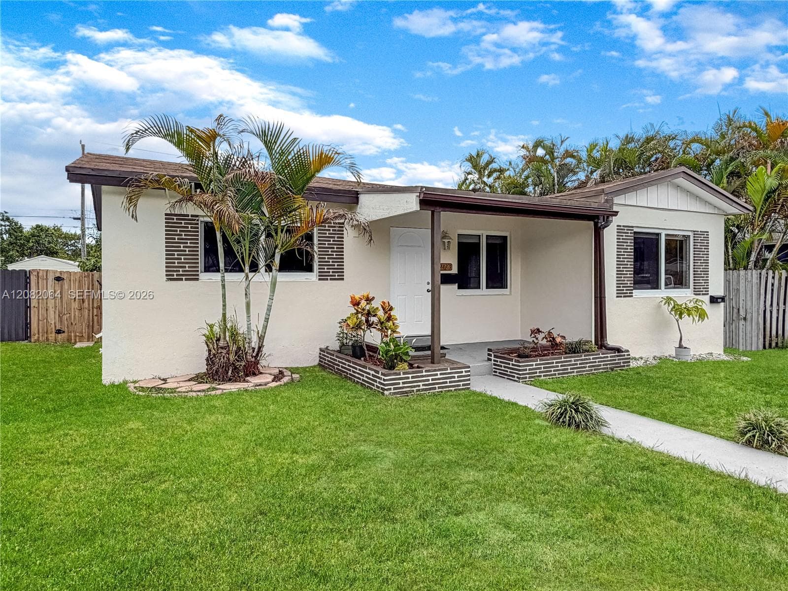 2728 Dewey St, Hollywood FL 33020 - Hollywood, FL - Photo 1