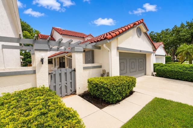 5576 Fox Hollow Drive, Boca Raton FL 33486 - Boca Raton, FL - Photo 2