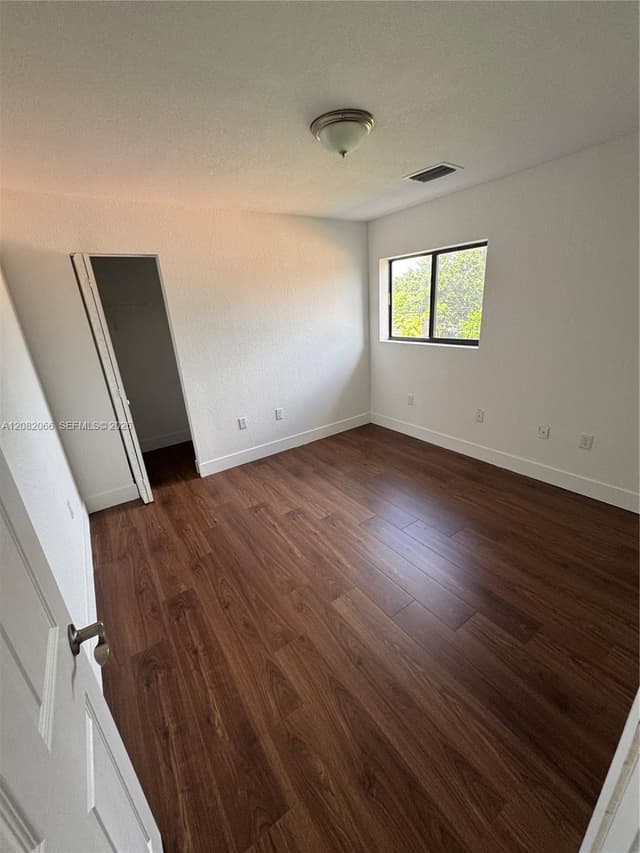 1152 NW 115, Miami FL 33150 - Miami, FL - Photo 5