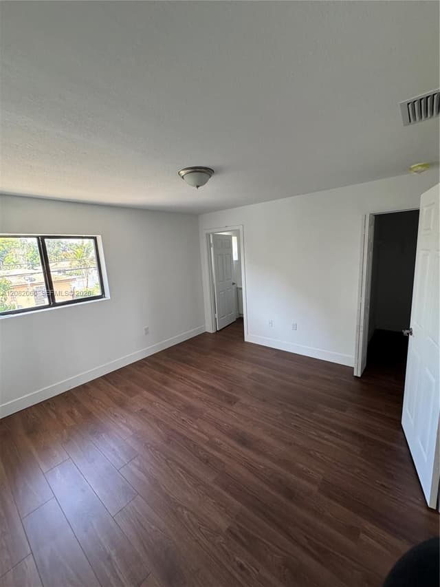 1152 NW 115, Miami FL 33150 - Miami, FL - Photo 4