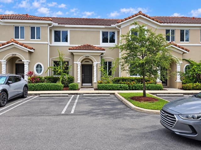 2419 SE 11th St, Homestead FL 33035 - Homestead, FL - Photo 2