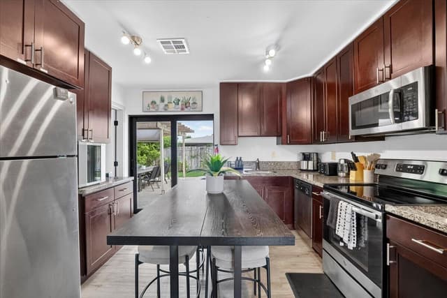 141 NW 19TH Street, Pompano Beach FL 33060 - Pompano Beach, FL - Photo 7