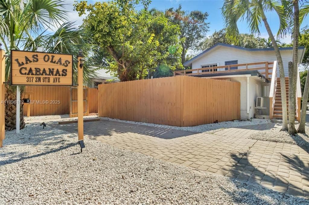 317 SW 9TH Avenue # 3, Fort Lauderdale FL 33312 - Fort Lauderdale, FL - Photo 1