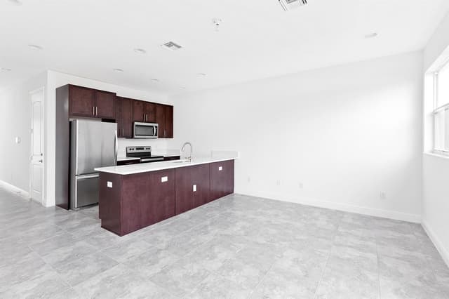 6954 PINES Circle # 51, Coconut Creek FL 33073 - Coconut Creek, FL - Photo 6