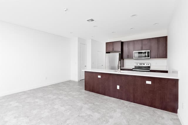 6954 PINES Circle # 51, Coconut Creek FL 33073 - Coconut Creek, FL - Photo 4