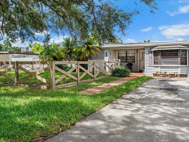 30312 SW 172nd Ave, Homestead FL 33030 - Homestead, FL - Photo 2