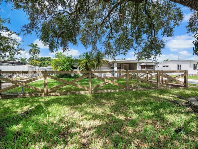 30312 SW 172nd Ave, Homestead FL 33030 - Homestead, FL - Photo 3